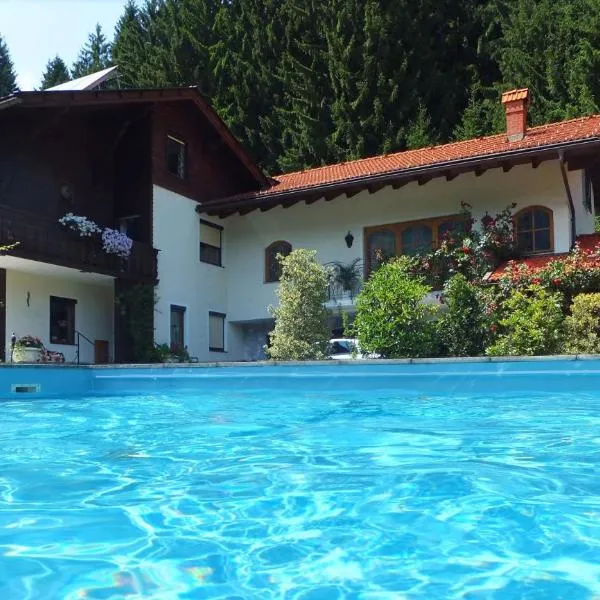 Ferienhaus Kramser, hotel v destinaci Arnoldstein