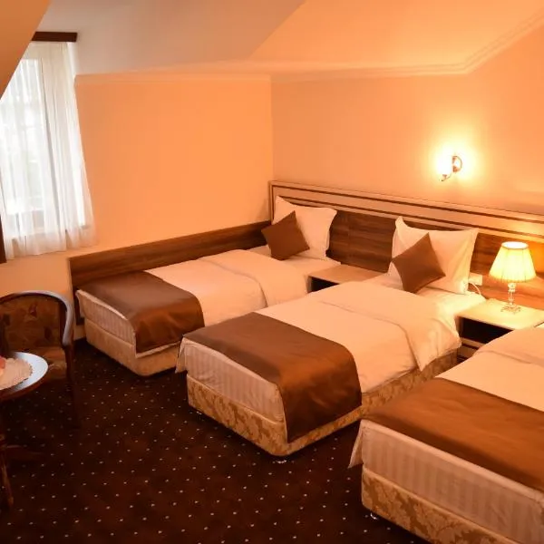 Artsakh Hotel、エレバンのホテル