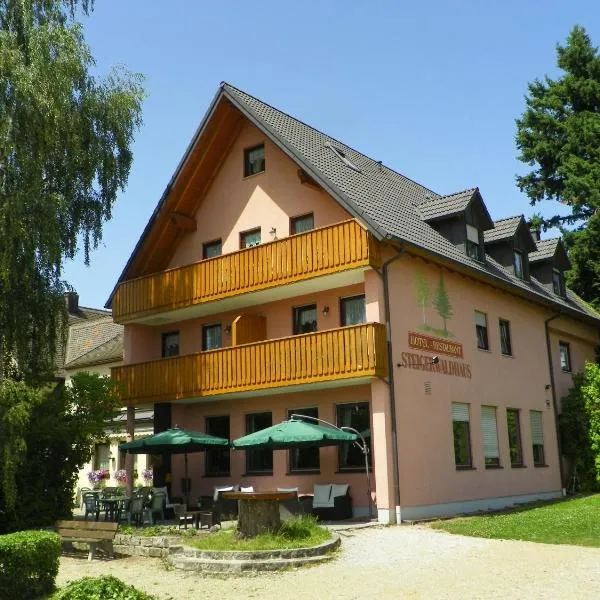 Landhotel Steigerwaldhaus, khách sạn ở Burghaslach