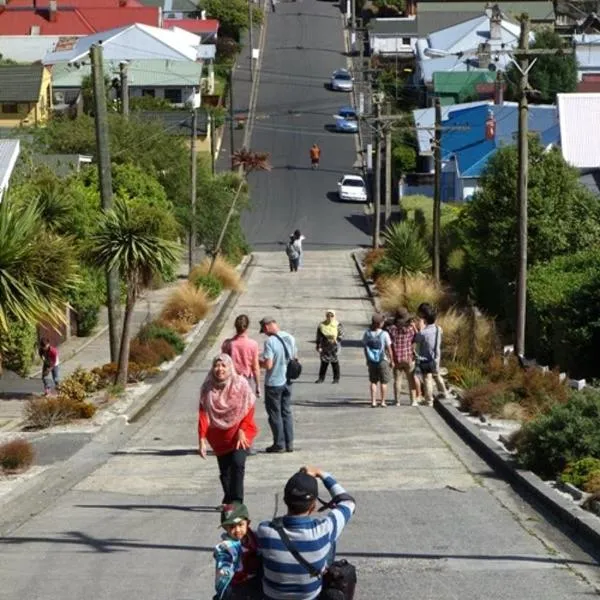 Sleep on the Steepest Street in the World!, hotell sihtkohas Dunedin
