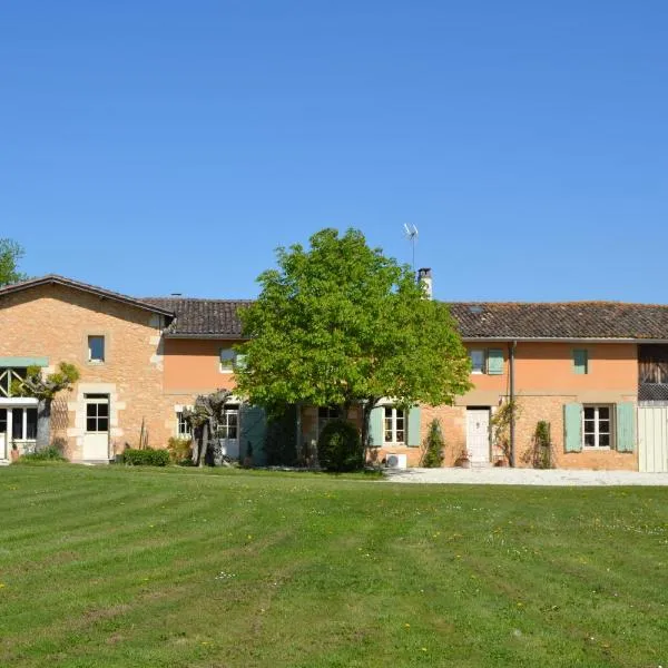 Ferme de Mouline, hotel in Sainte-Foy-la-Longue