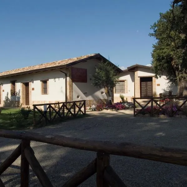 La Casa nella Prateria, hotel en Altomonte