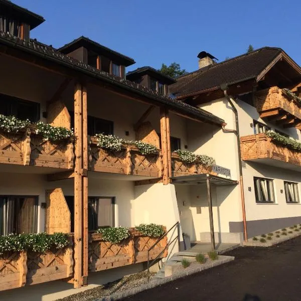 Marmotta Alpin hotel, hotel en Dorf Dienten