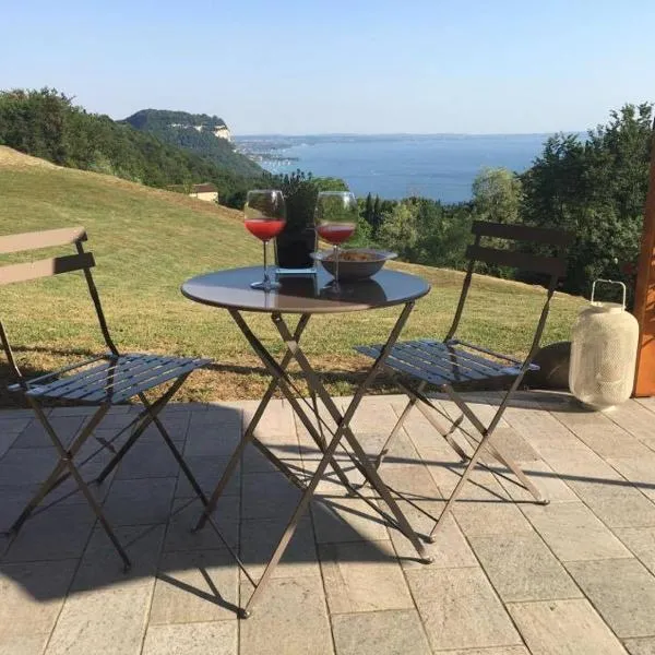Villa Volpara, hotel ad Albisano
