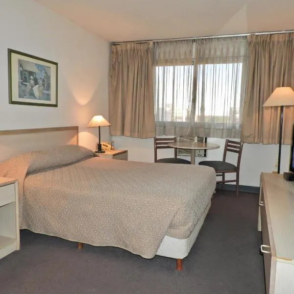 Hotel Tres Cruces, hôtel à Montevideo