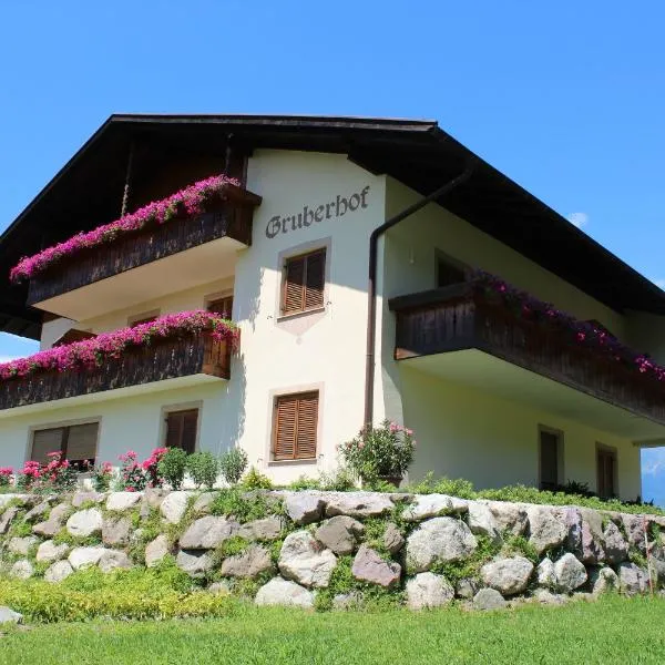 Gruberhof, hotel a Postal