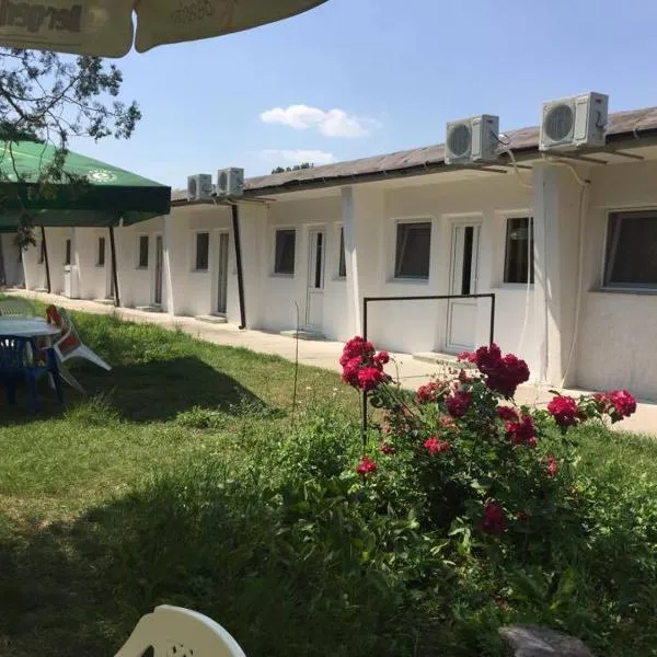 Bungalow Eforie Nord，北埃福列的飯店