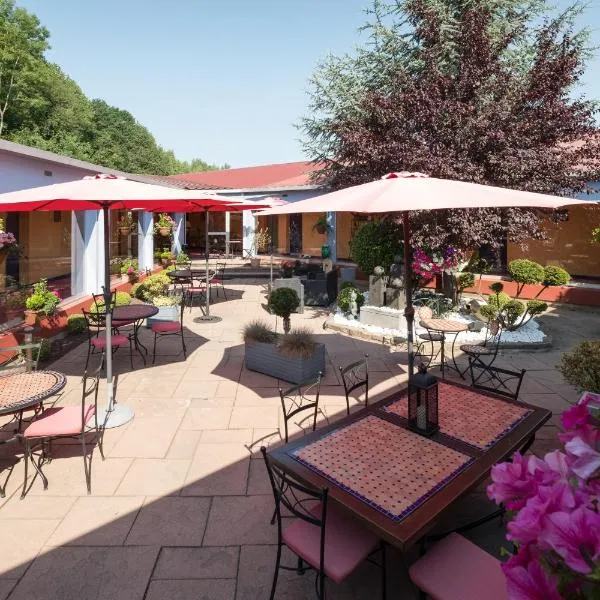 Logis Hôtel Atrium Epinal Golbey Chavelot – hotel w mieście Épinal