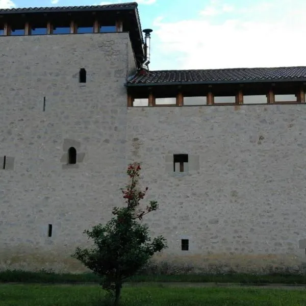 Casa Torre Cantoblanco, hotel in Caicedo-Sopeña