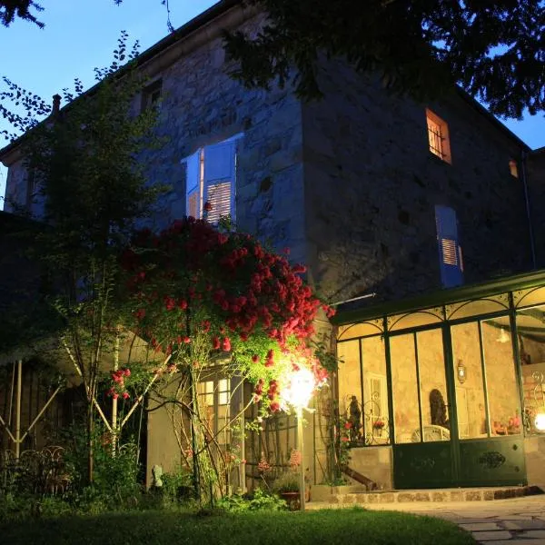 la maison des chartreux, hotel in Brives-Charensac