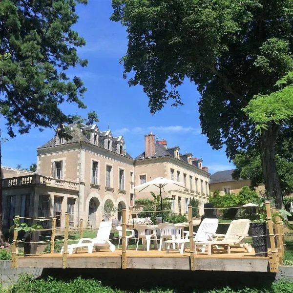La Grande Maison, hotel in Glénouze