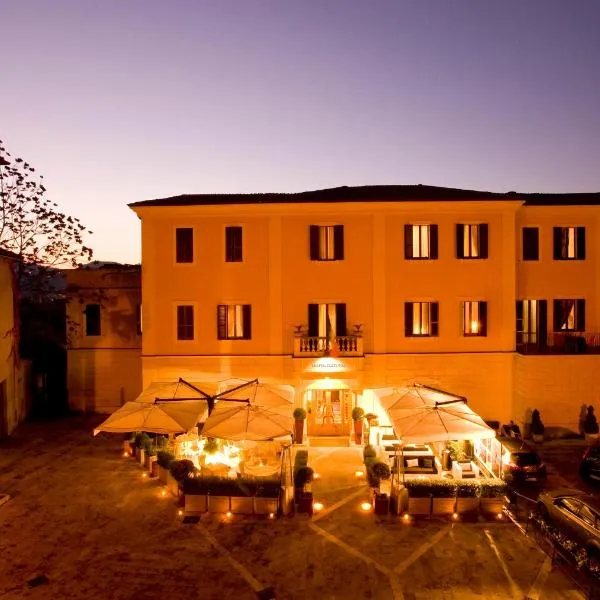 Hotel Clitunno, hotel v destinaci Spoleto