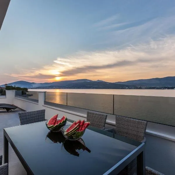 Luxury Villa ARIA, Apartment, hotel in Trogir