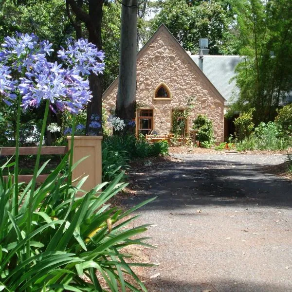 Witches Falls Cottages、タンボリーン・マウンテンのホテル
