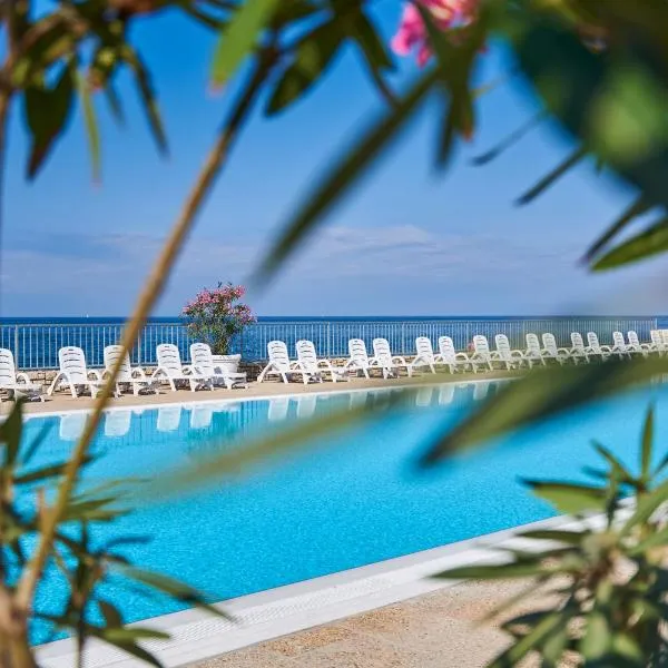 Apartments Savudrija Plava Laguna, hotel v destinaci Savudrija