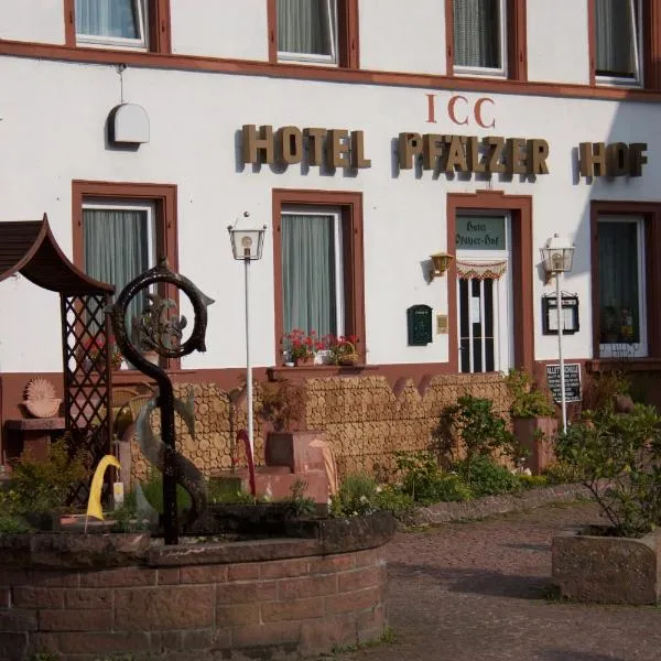 ICC Pfälzer Hof - Hotel & Seminarhaus、ヒルシュホルンのホテル