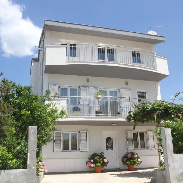 Apartman Karić, hôtel à Prgomet