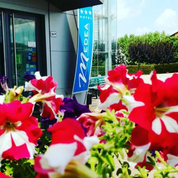 Hotel Medea, hotel v Albe