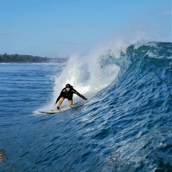 Sumatra Surf Resort: Krui şehrinde bir otel