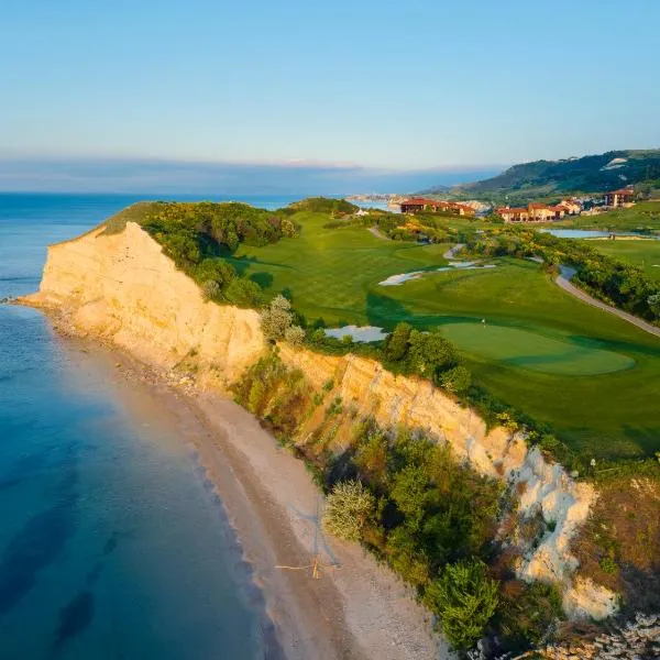 Thracian Cliffs Golf & Beach Resort, hotel in Kavarna