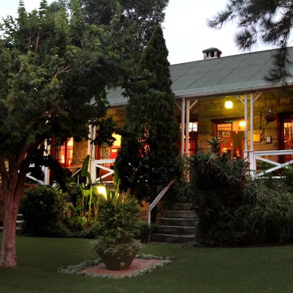 Shamrock Arms Guest Lodge, hotel di Waterval Boven