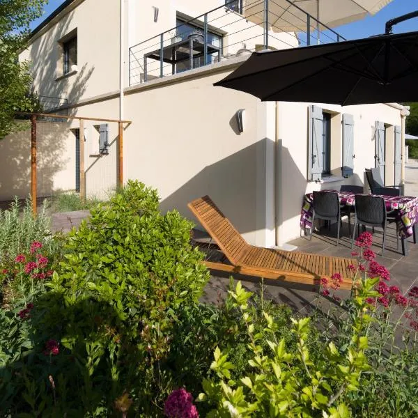Domaine l'Ancien Vignoble, hotel in Saint-Julien-de-Lampon