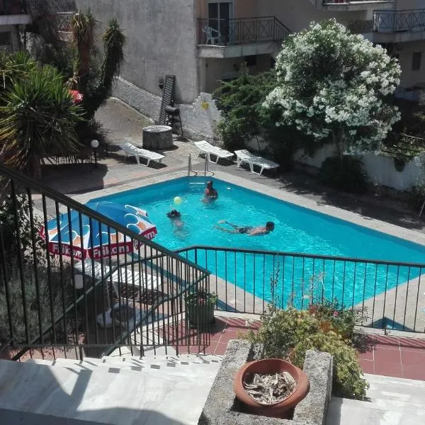 Star Apartment, hotel en Kallithea Halkidikis