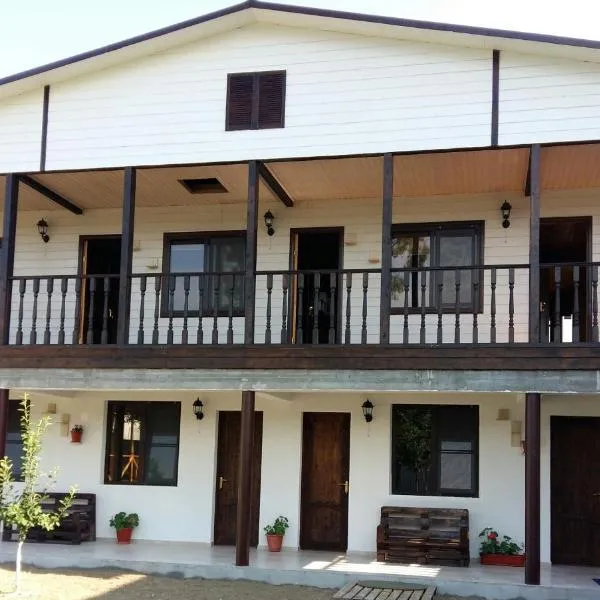 Hotel Kiaraz
