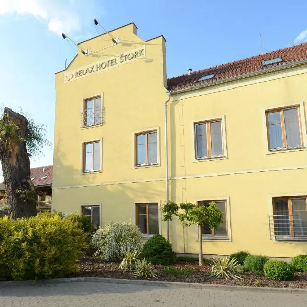 Relax Hotel Stork – hotel w mieście Lednice