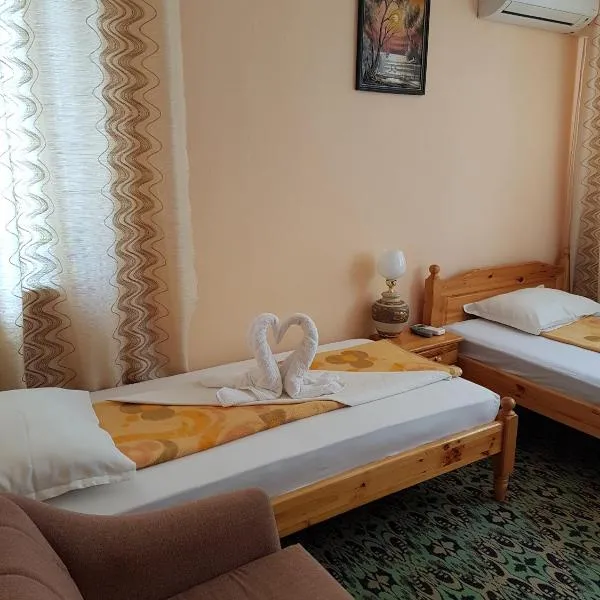 Guest Rooms Denitsa, hotel in Obzor