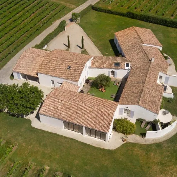 Chambres d'hôtes Les Sarments, ξενοδοχείο σε Saint-Pierre-dʼOleron