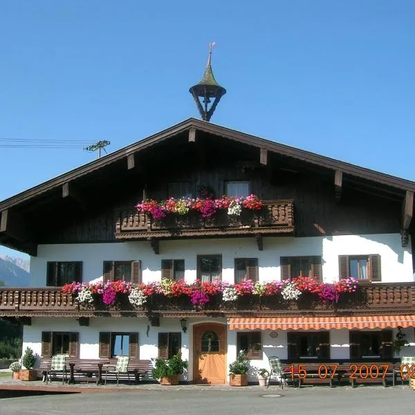 Riedlhof, hotel v destinaci Kössen
