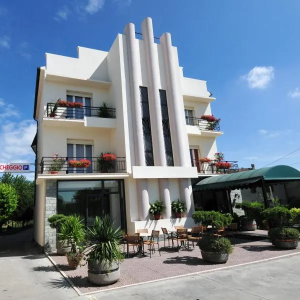 Hotel Passacor - Business & Bike, hotel Sermidében