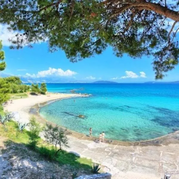 By The Sea, Hotel in Kaštela