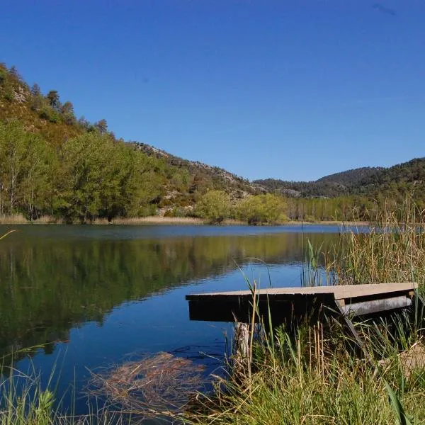 Casa rural LA LAGUNA, hotel in Laguna del Marquesado
