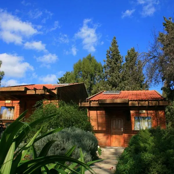 Zohar Badeshe, hotel in Ma‘bara