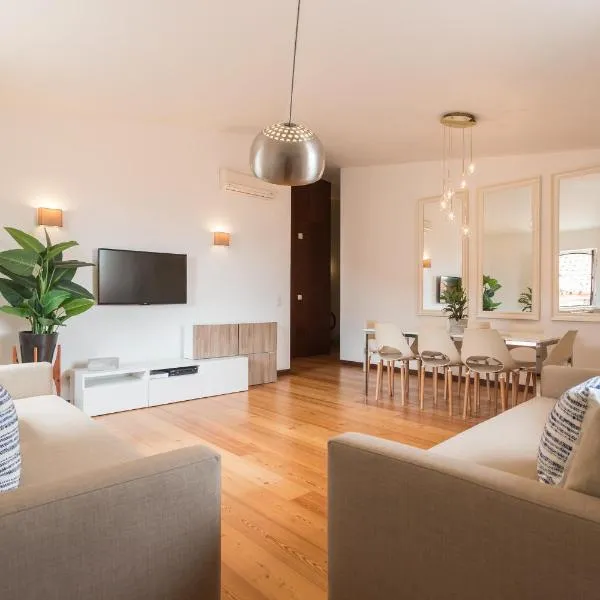 Alfama Modern Two-Bedroom Apartment w/ River View and Parking - by LU Holidays