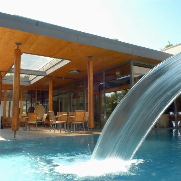 La Clairière bio & spahotel – hotel w mieście La Petite-Pierre