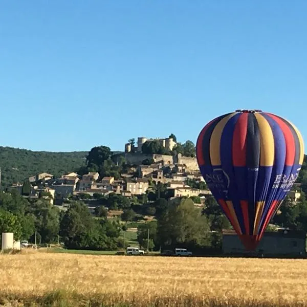 Chez Calou: Mane şehrinde bir otel