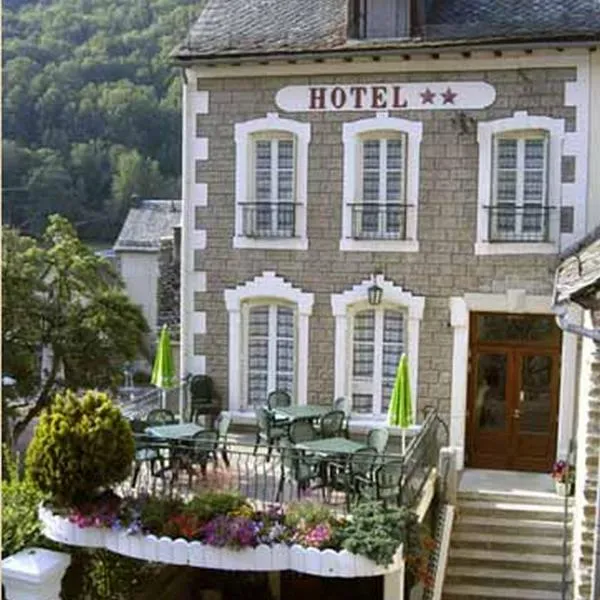 Hôtel des Voyageurs, hotel v destinaci Saint-Chély-dʼAubrac