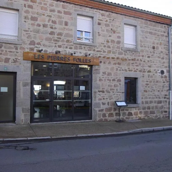Les Pierres Folles, hotel em Rozier-en-Donzy