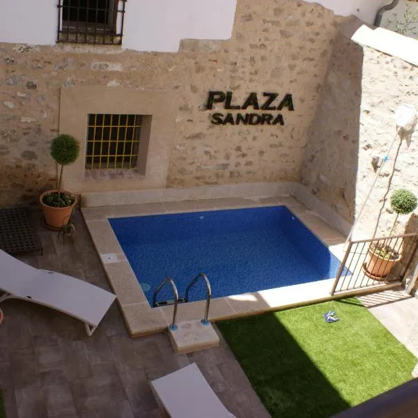 Plaza Sandra, hotel in Trujillo