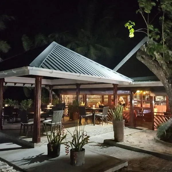 Villas de Mer, hotel in Grand'Anse Praslin
