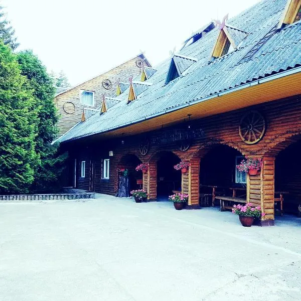 Kryzbarkas, hotel en Kelmė