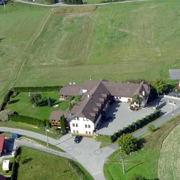 Pension & restaurant Silma with wellness, hotel v destinaci Rychwald