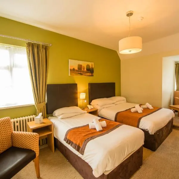 The Twelve Knights, hotel a Port Talbot