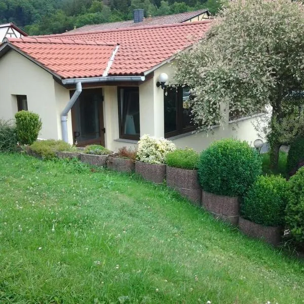 Ferienhaus Waldblick, hotel v destinaci Sangerhausen