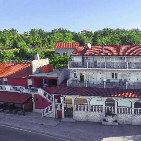 Rooms Marijana, hotel in Čačvina