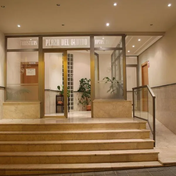 Apartamentos Turísticos Plaza del Olvido, hotel a Nerja