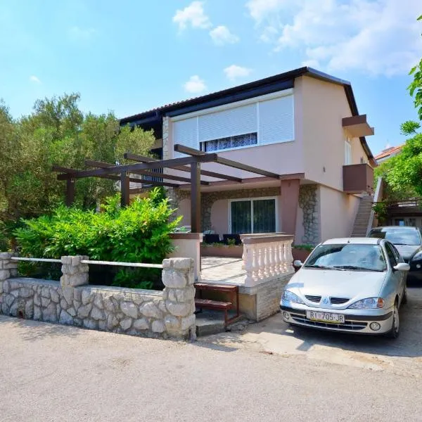 Apartments Ivan Marina, hotel en Bajčići